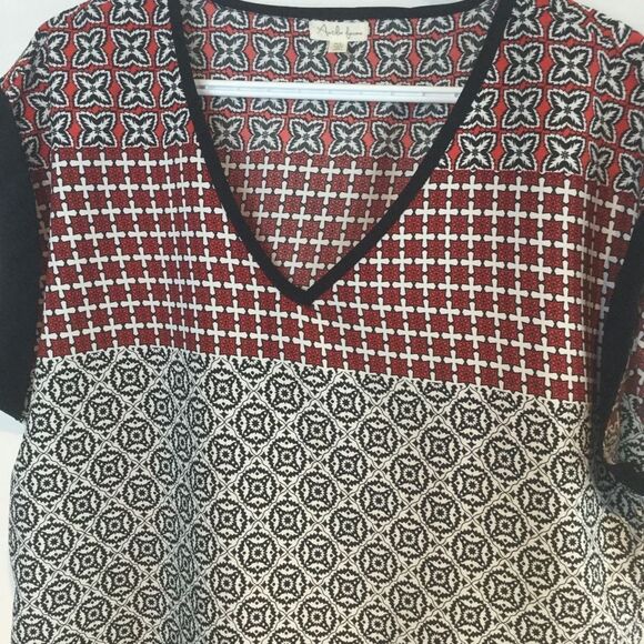 Buy 1 get 1 50% off Antilia Femme Tunic Top XL Red/Blac - Picture 2 of 5